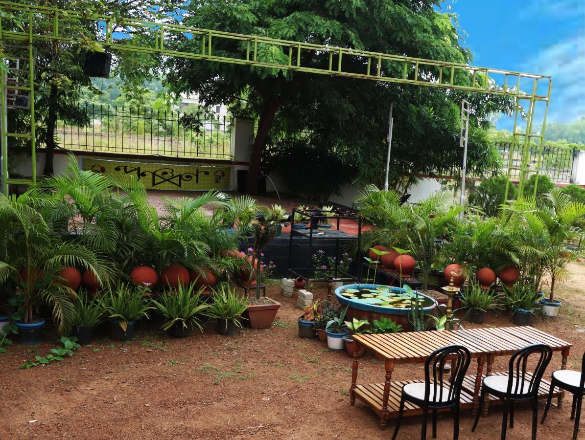Panchobon Art Resort Shanti Niketan Exterior photo